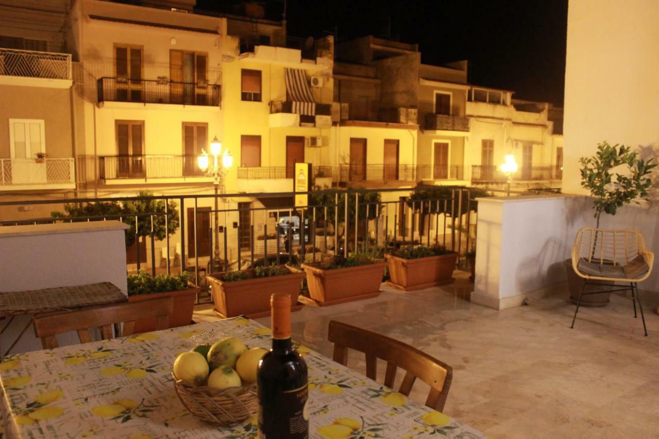 Guest House Zio Michele - شينيسي المظهر الخارجي الصورة
